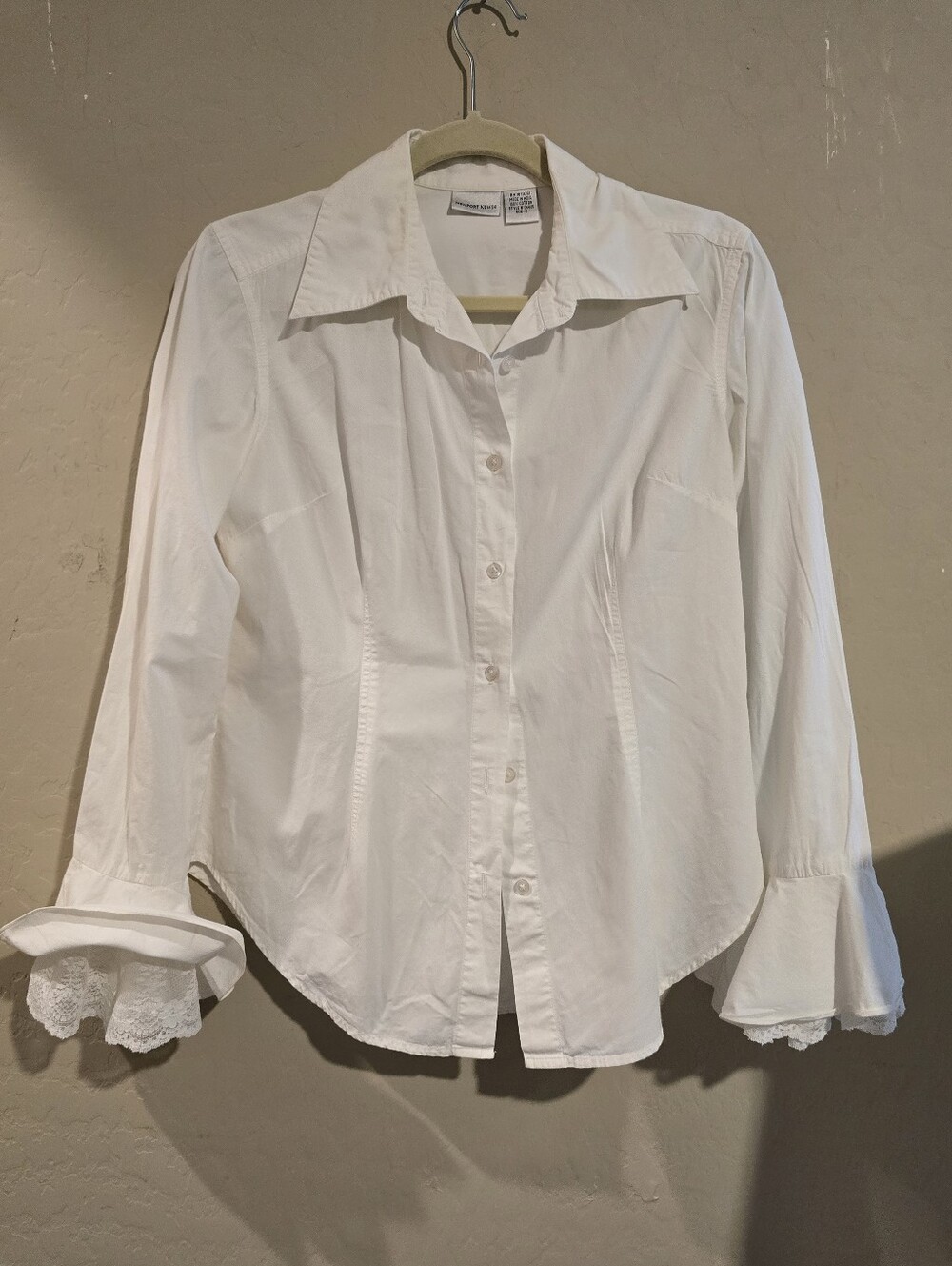 women's white blouse - Picture 6 of 7
